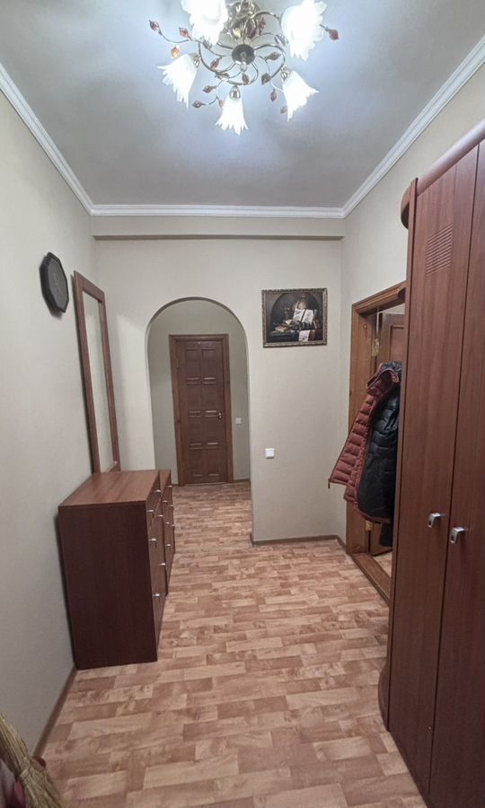 квартира г Серпухов ул Крюкова 6 фото 1