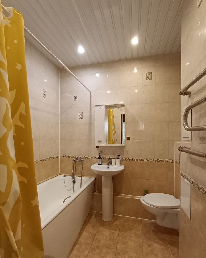 квартира г Омск р-н Кировский ул Дианова 27 фото 4