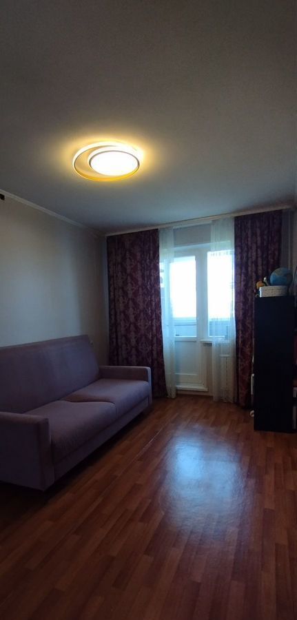 квартира г Красноярск р-н Свердловский ул Карамзина 32 фото 1