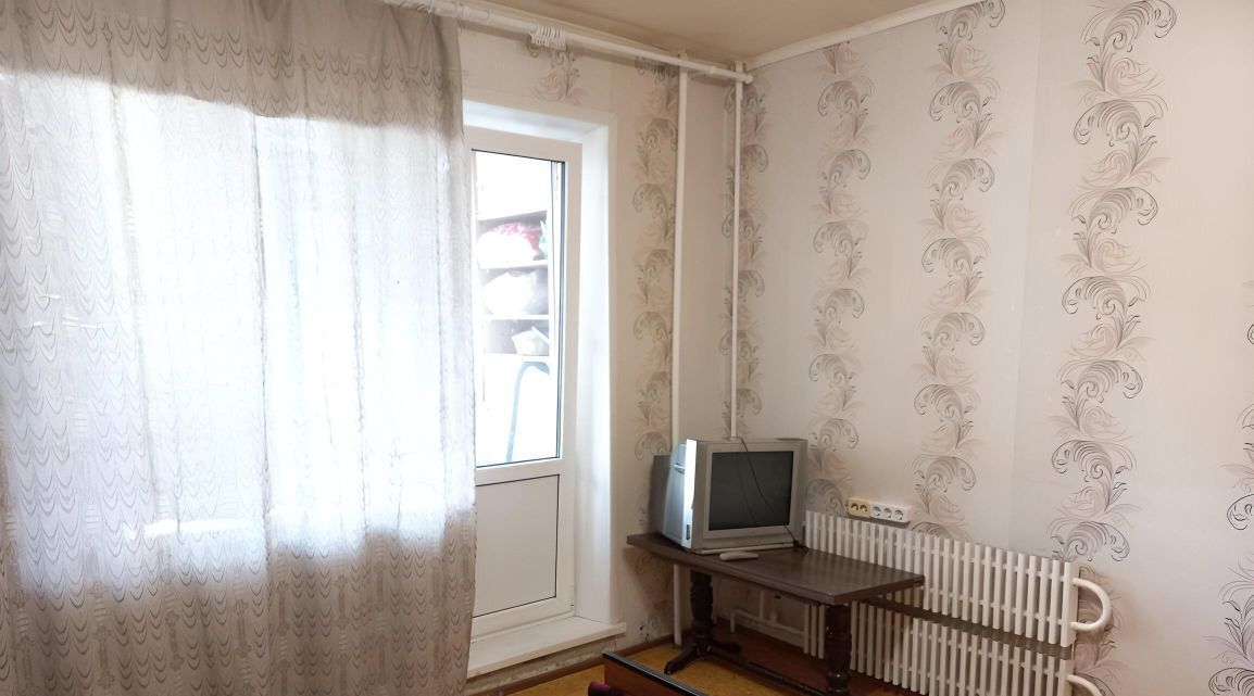 квартира г Тольятти р-н Автозаводский ул Тополиная 29 фото 2