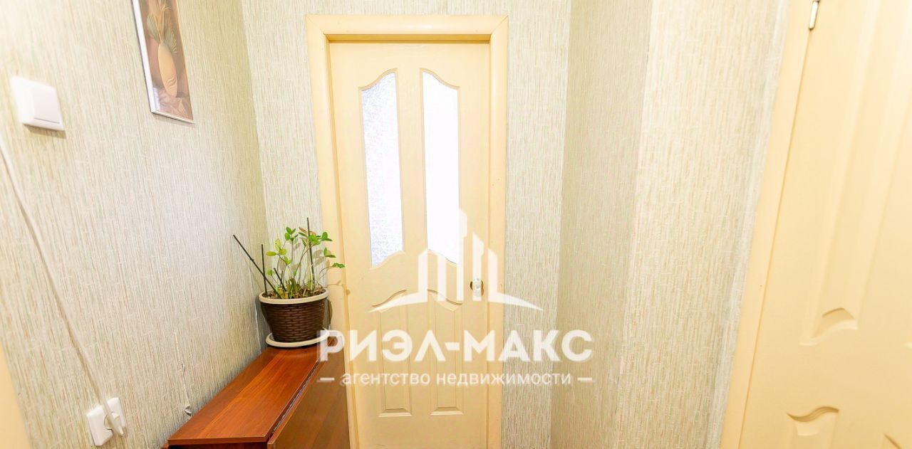 квартира г Брянск р-н Володарский ул Красный Маяк 123 фото 8