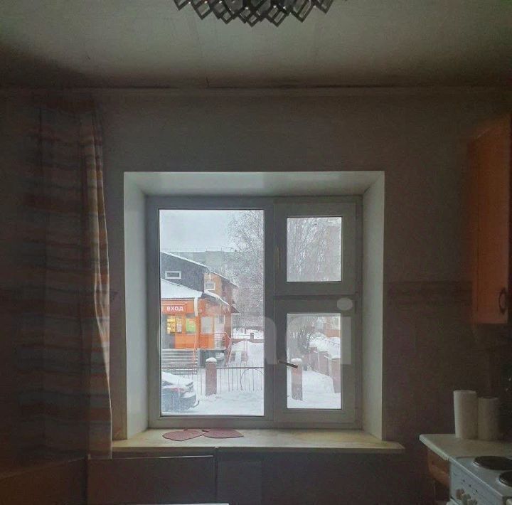 квартира г Сургут ул Дзержинского 6 А фото 8