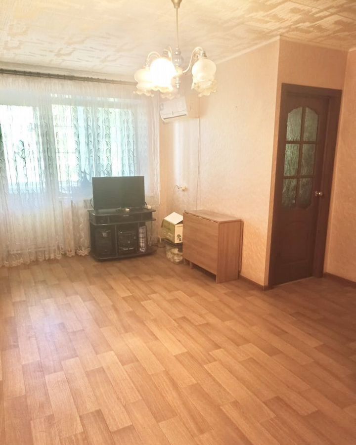 квартира г Волгоград р-н Кировский ул 64-й Армии 30 фото 21