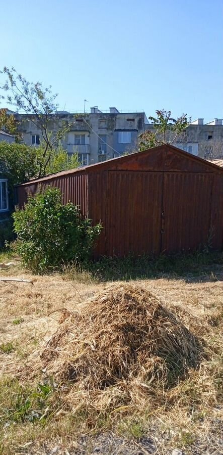 гараж г Судак фото 1