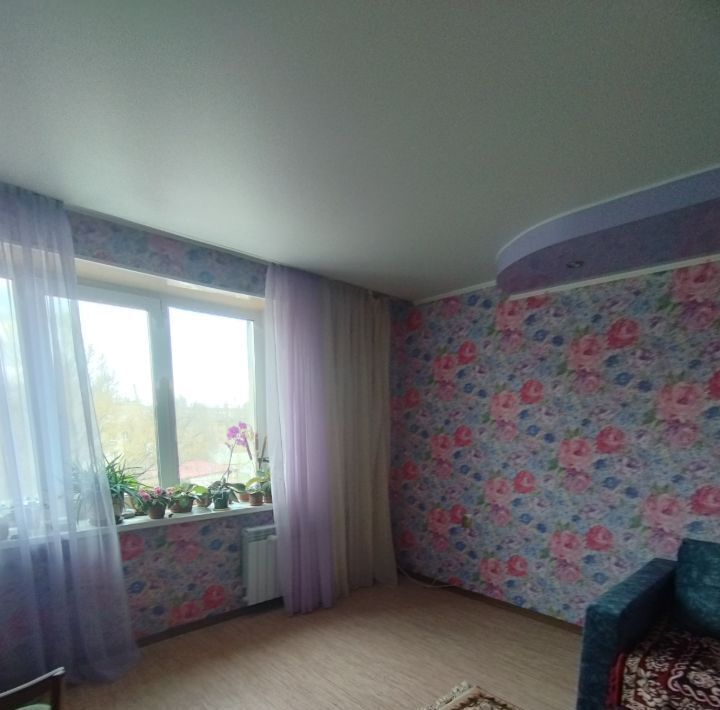 квартира г Саратов р-н Заводской проезд 2-й Лучевой 50/54к 1 фото 3