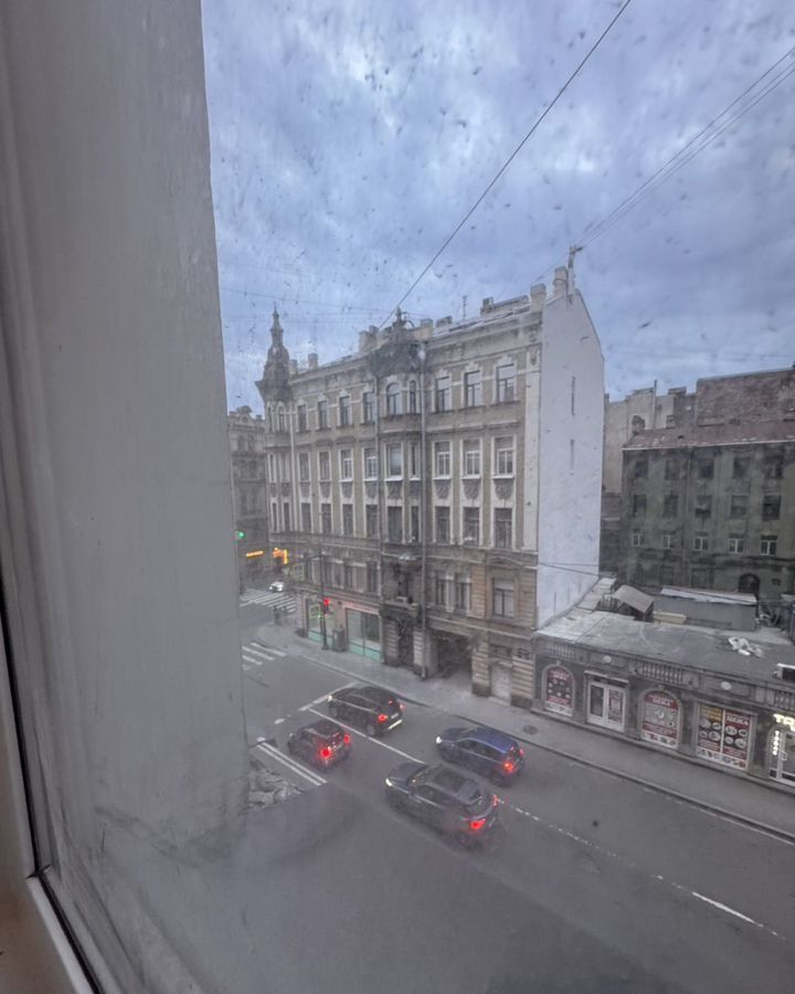 комната г Санкт-Петербург метро Площадь Восстания Пески ул 8-я Советская 17/19 округ Смольнинское фото 9
