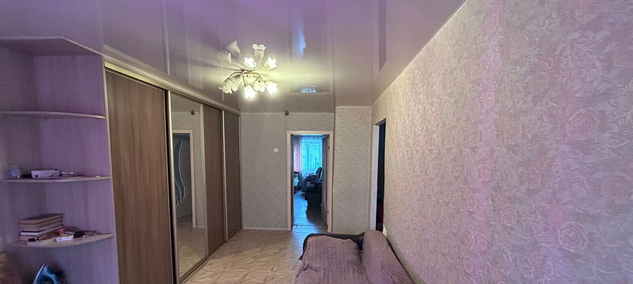 квартира г Новокузнецк р-н Орджоникидзевский Кузбасс, Байдаевка м-н, Братьев Гаденовых, 8 фото 2