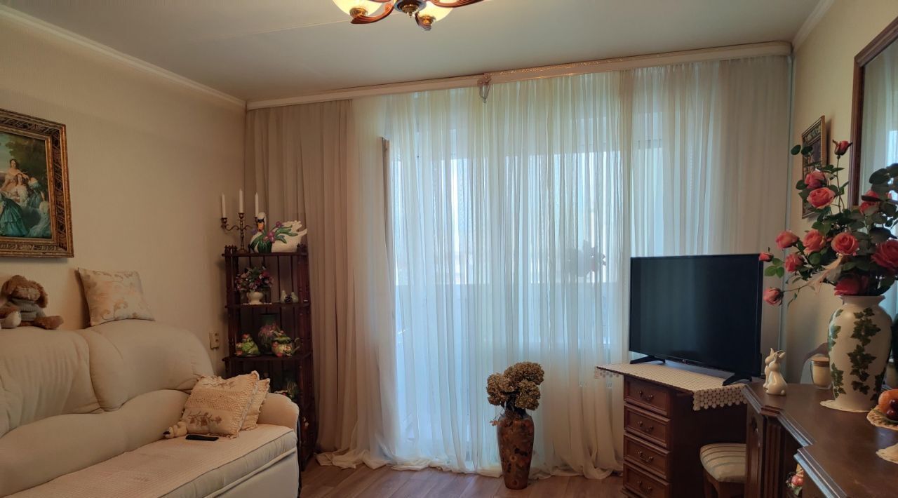 квартира г Тольятти р-н Автозаводский 16 квартал б-р Цветной 16а 16-й кв-л фото 1