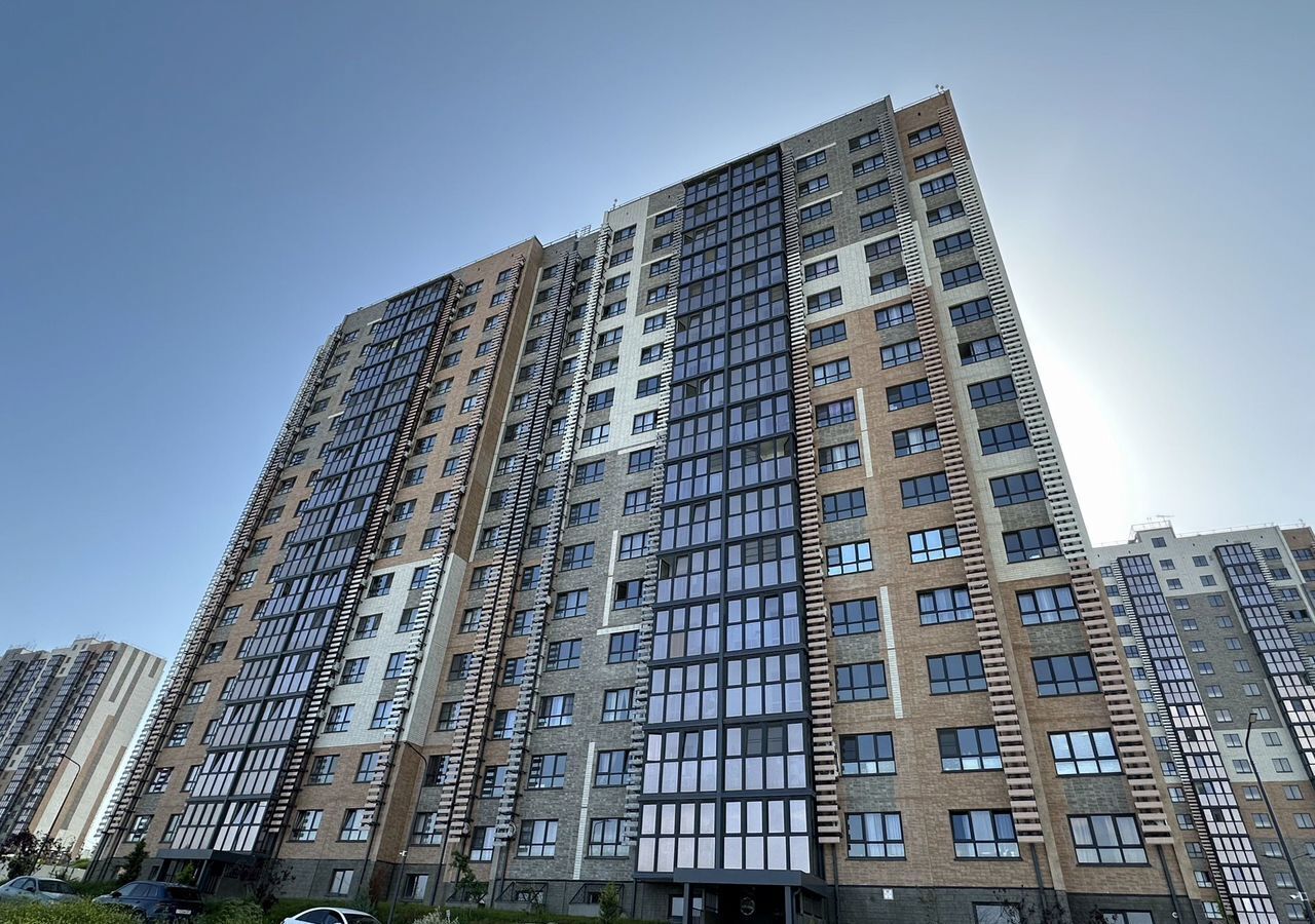 офис г Новороссийск р-н Южный ул Имени Владимира Бута 8 фото 1