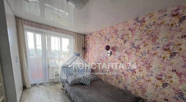 квартира р-н Калининский ул Братьев Кашириных 54 фото