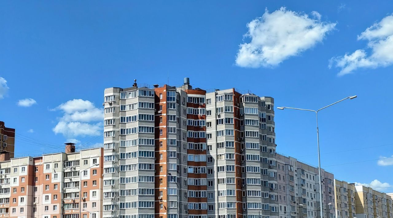 квартира г Липецк р-н Октябрьский ул Героя России Эдуарда Белана 18 фото 19