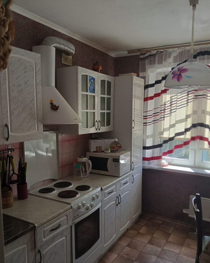квартира г Тольятти р-н Автозаводский 15-й квартал б-р Космонавтов 19 фото 6