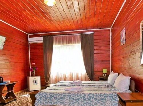 комната р-н Лазаревский микрорайон Нижняя Хобза ул Нижнехобзинская 8а фото
