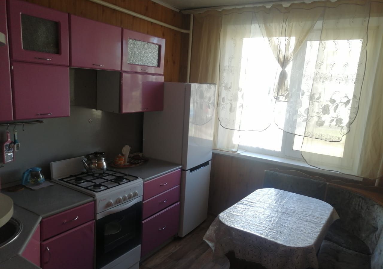 квартира г Набережные Челны р-н Автозаводский 49-й комплекс 18 фото 2