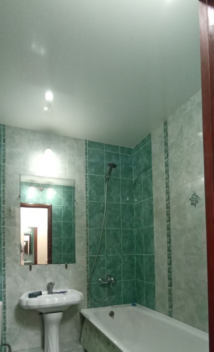 квартира г Волгоград р-н Дзержинский ул Шекснинская 16 фото 10
