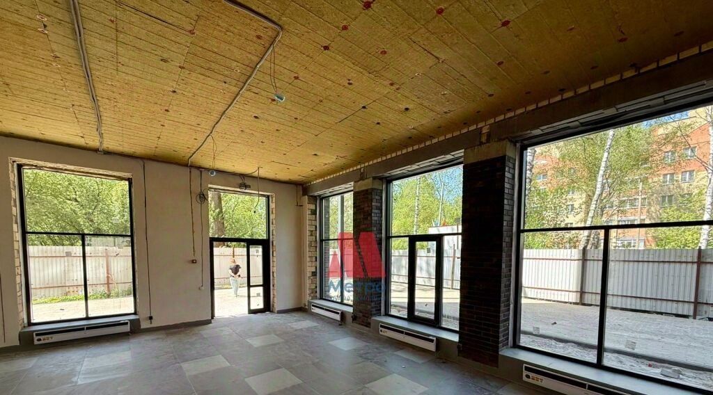 торговое помещение г Ярославль р-н Заволжский ул Клубная 33 фото 2