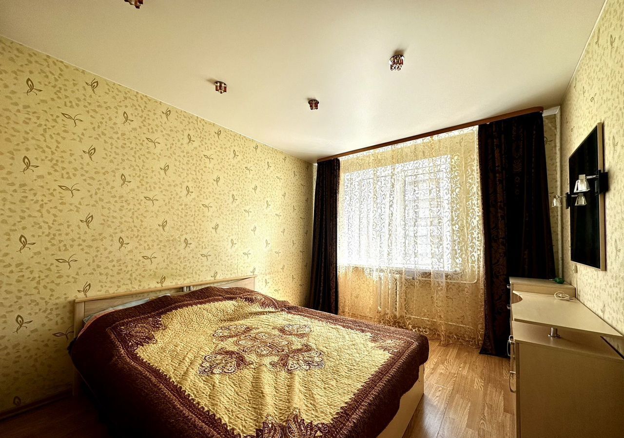 квартира г Великий Новгород Западный ул Кочетова 30к/1 фото 3