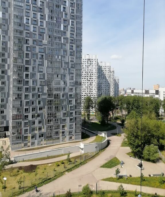 квартира г Пермь ул Революции 48б фото 2