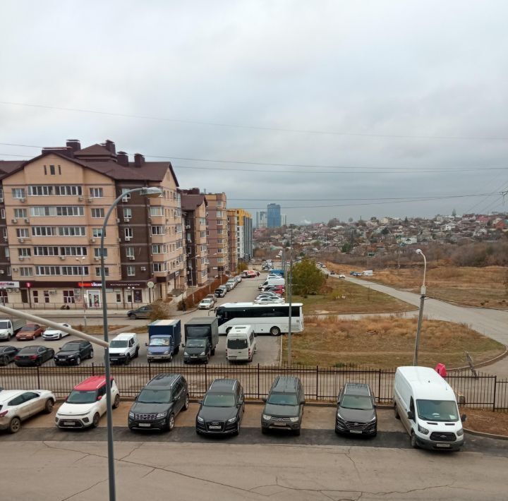 квартира г Волгоград р-н Дзержинский ул 8-й Воздушной Армии 6а фото 2