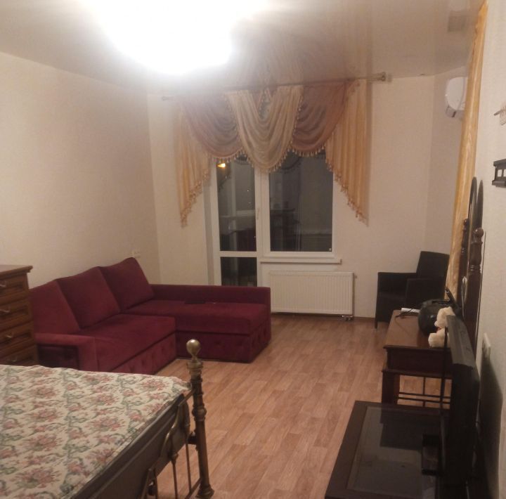 квартира г Волгоград р-н Дзержинский ул 8-й Воздушной Армии 6а фото 13