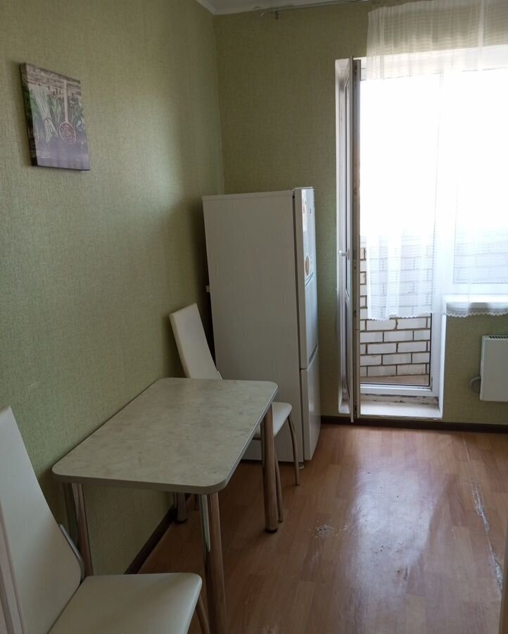 квартира г Саратов р-н Ленинский ул. имени К. Г. Уфимцева, 3А фото 5