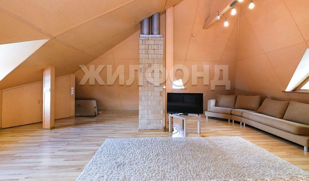 дом г Новосибирск р-н Центральный Площадь Ленина фото 14