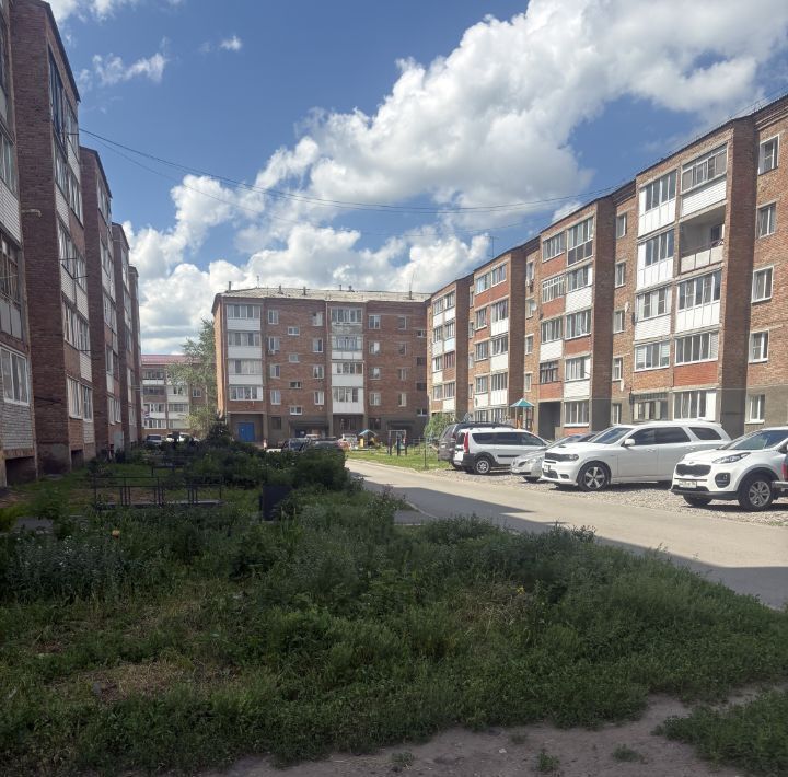 квартира г Омск мкр Крутая Горка р-н Октябрьский ул Крутогорская 14 фото 1