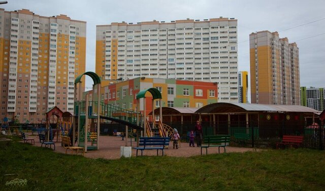 метро Комендантский Проспект ЖК «На Королева» округ Коломяги фото