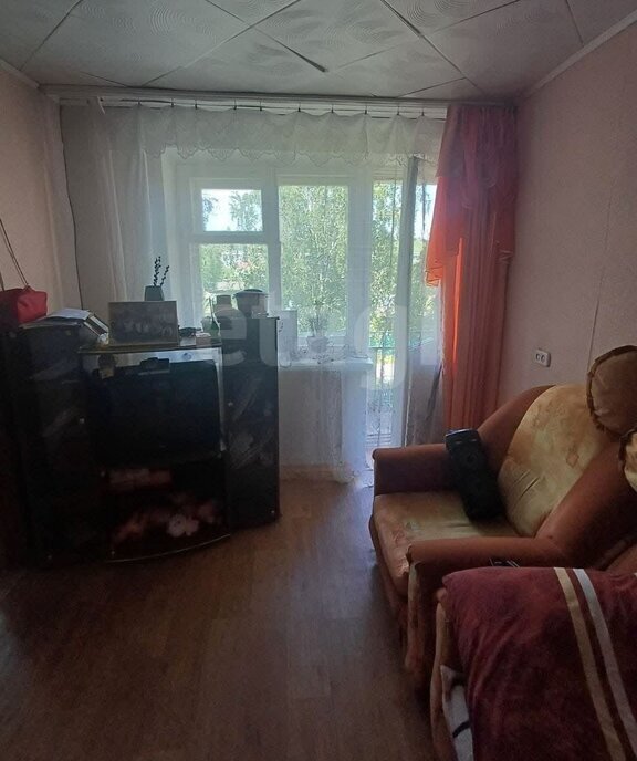 квартира г Усть-Катав ул 40 лет Октября 31 фото 2