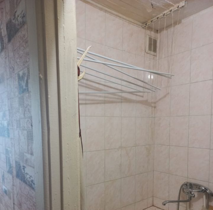 квартира г Омск р-н Кировский ул Дмитриева 4/1 фото 6