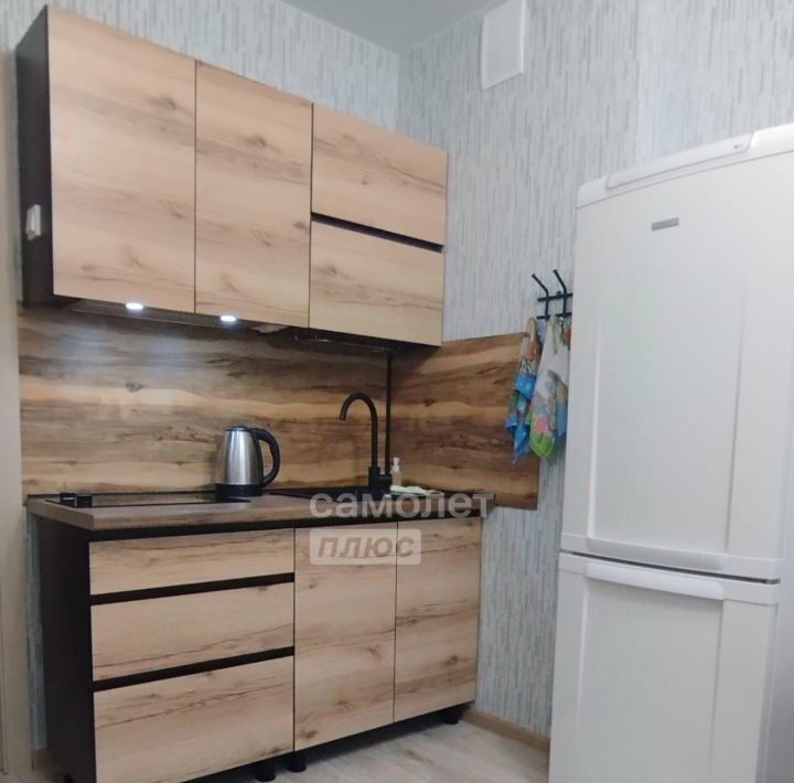 квартира г Красноярск р-н Свердловский ул 60 лет Октября 86а фото 1