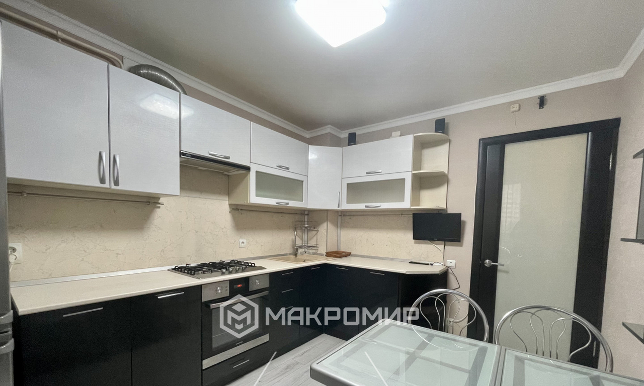 квартира г Брянск р-н Советский ул Романа Брянского 8/1 4-й м-н фото 3