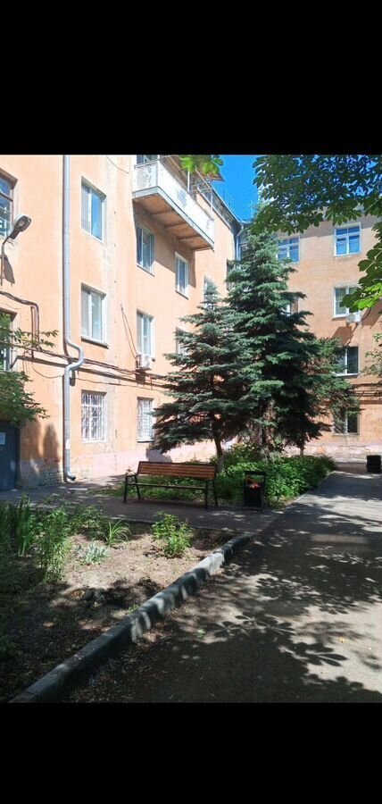 квартира г Саратов р-н Кировский ул Танкистов 73б фото 1