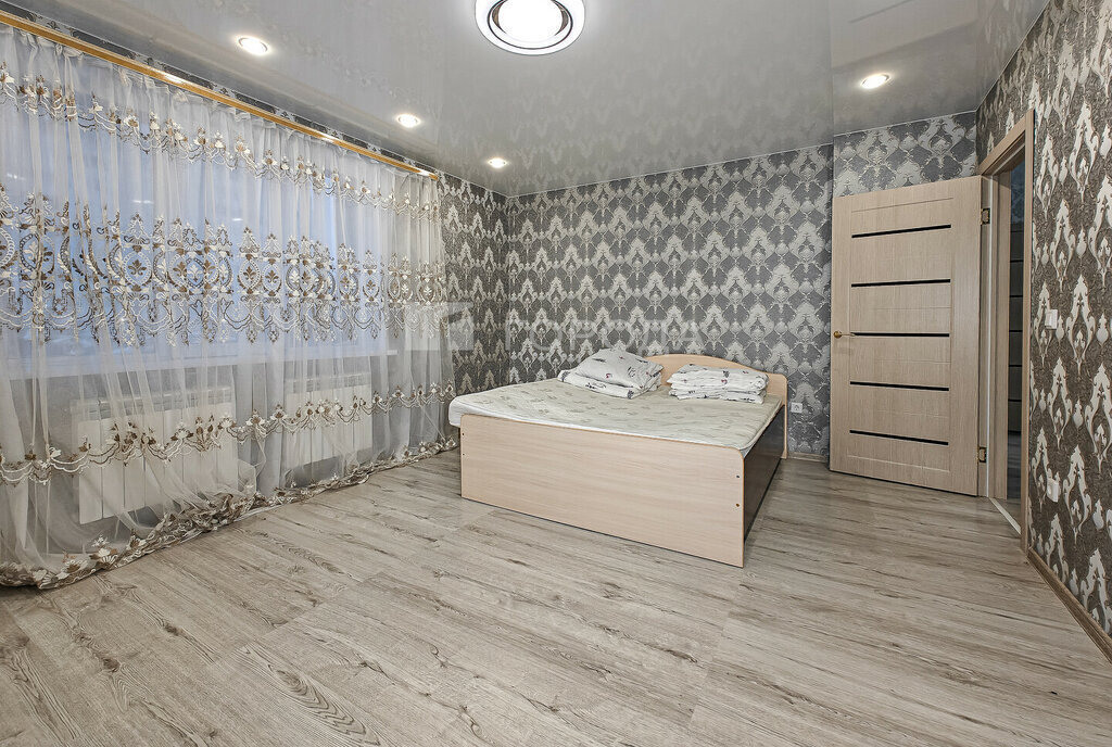 квартира г Новосибирск Заельцовская ул Авиастроителей 18 фото 3