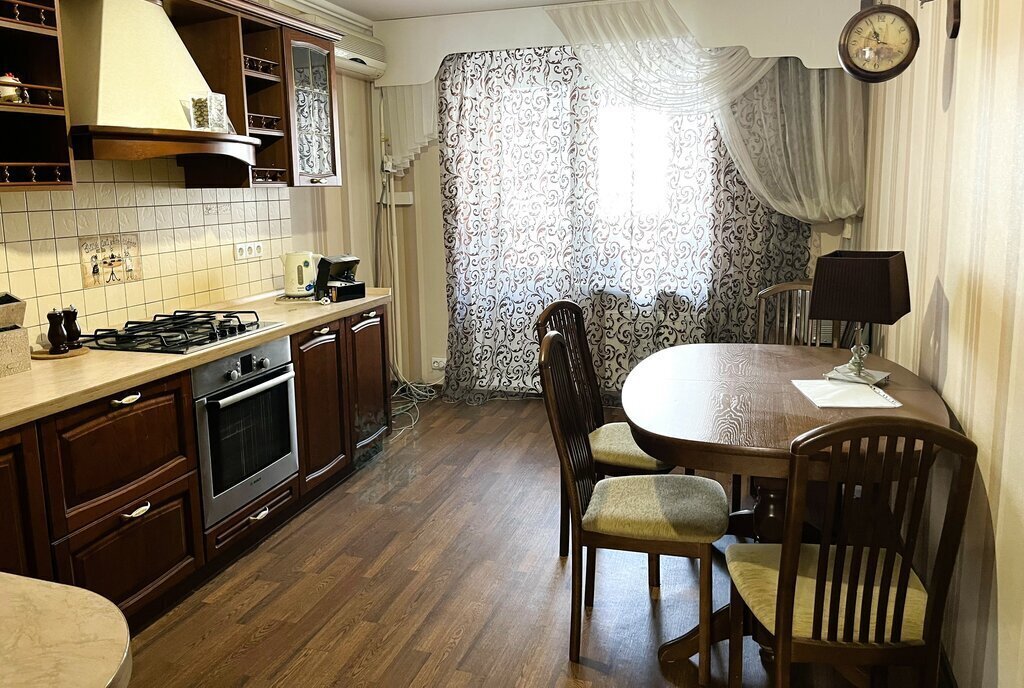 квартира г Энгельс ул Тельмана 150/3 фото 2
