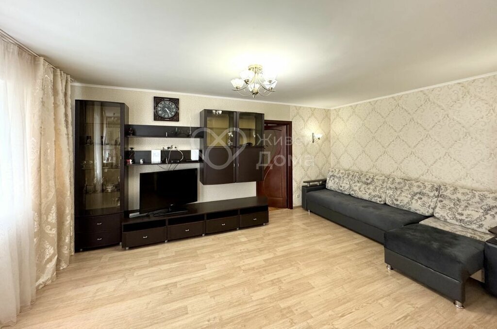 квартира г Волгоград ул Комсомольская 18 фото 2