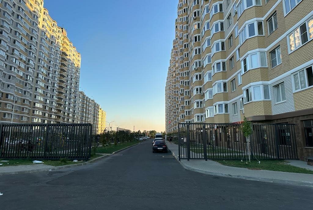 квартира г Краснодар ул Красных Партизан 1/3к 11 фото 4