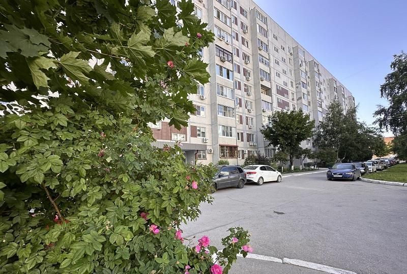 квартира г Тольятти р-н Центральный ш Автозаводское 39 фото 1