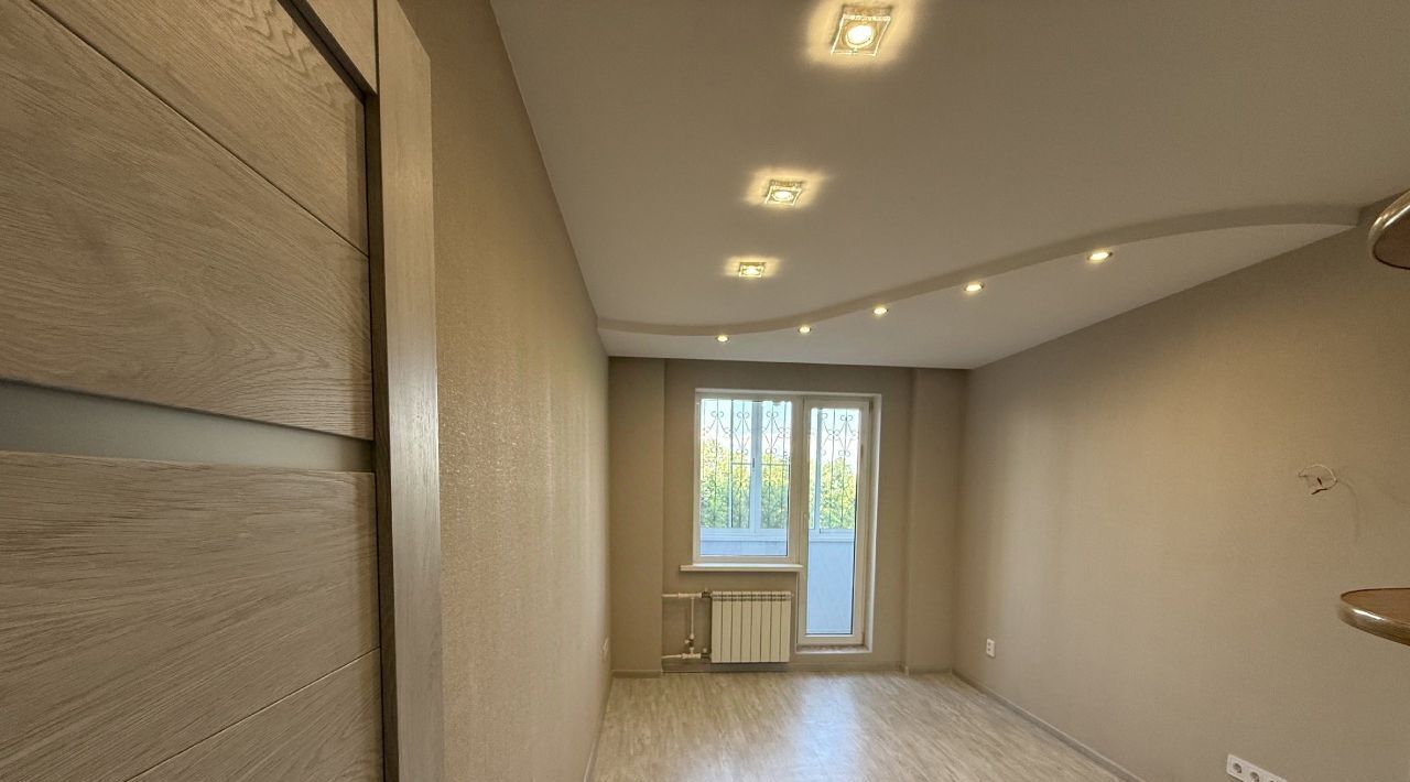 квартира г Волгоград р-н Дзержинский ул Космонавтов 17 фото 8
