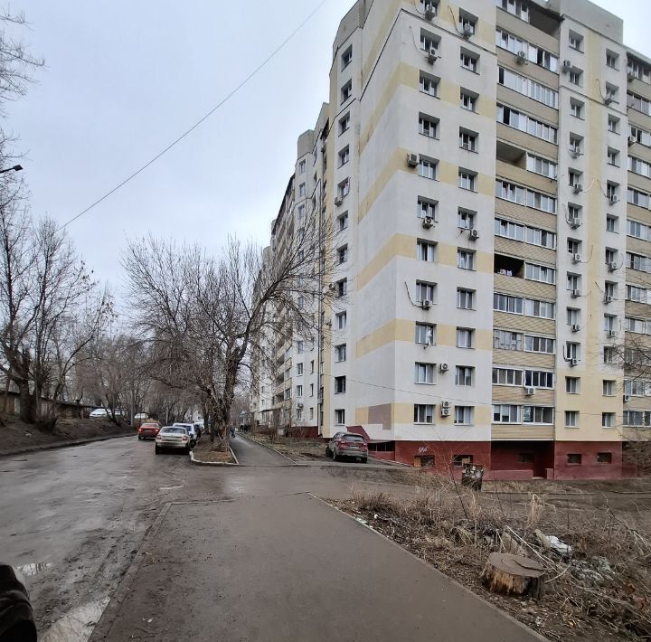 квартира г Саратов р-н Заводской ул Миллеровская 33 фото 1