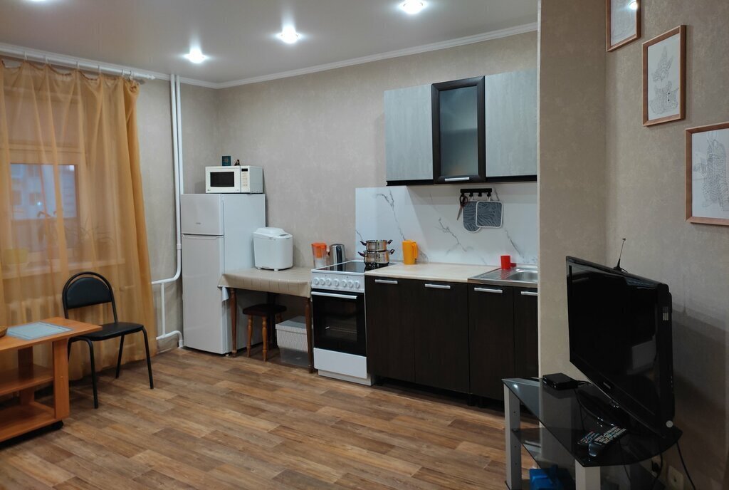 квартира г Тобольск мкр 7а 45 фото 3