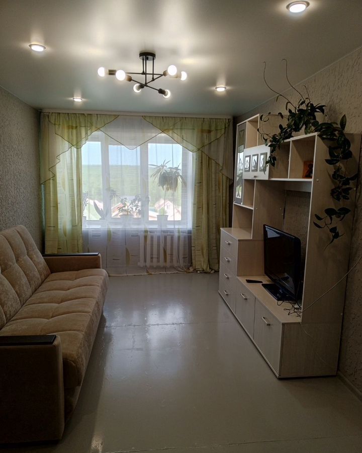 квартира г Кировград ул Щорса 28 Кировградский г. о. фото 1