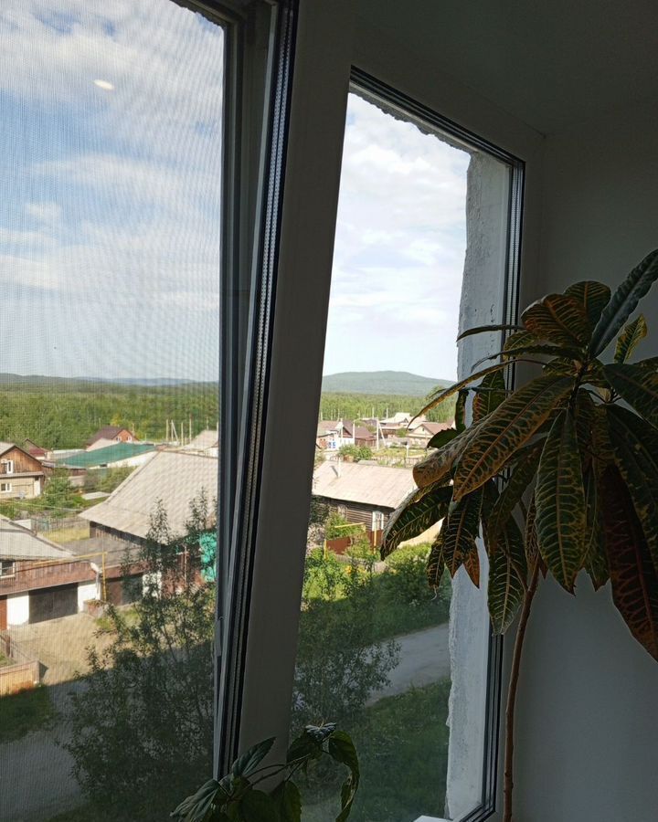 квартира г Кировград ул Щорса 28 Кировградский г. о. фото 3