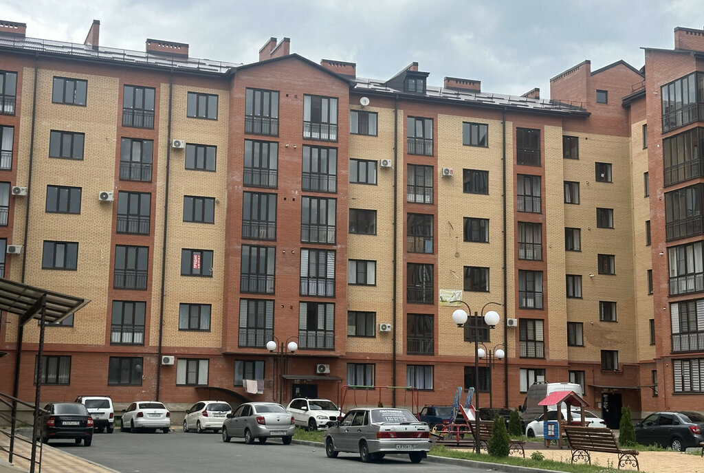 квартира г Владикавказ ул Билара Кабалоева 16а фото 1
