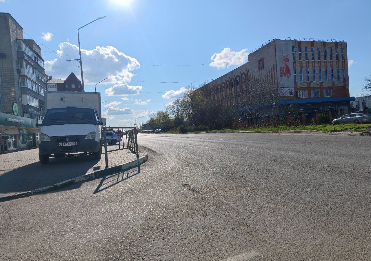 квартира р-н Ейский г Ейск ул Красная 57/1 фото 3