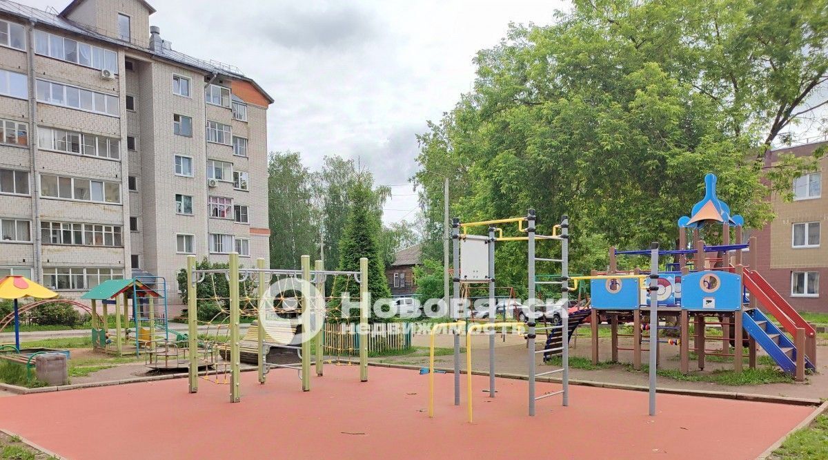 квартира г Киров р-н Нововятский ул Ленина 8б фото 25
