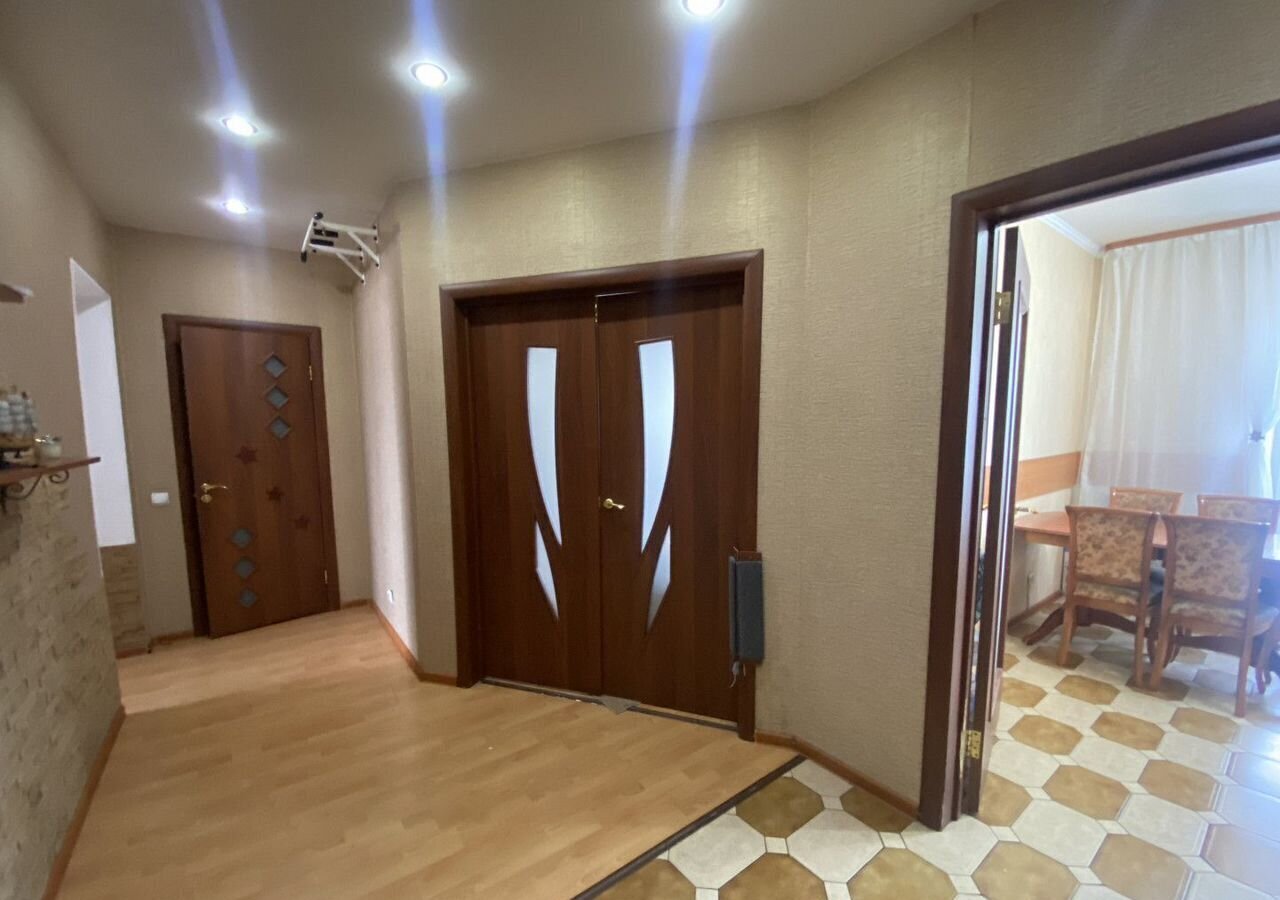 квартира г Тюмень р-н Калининский ул Молодежная 28 фото 21