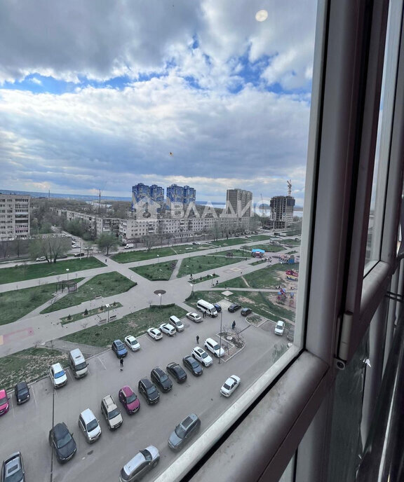 квартира г Волгоград ул 50 лет Октября 20а фото 16
