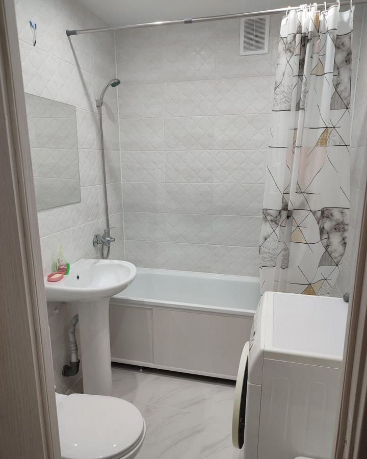 квартира г Чебоксары р-н Калининский ул А.В.Асламаса 5к/1 фото 4