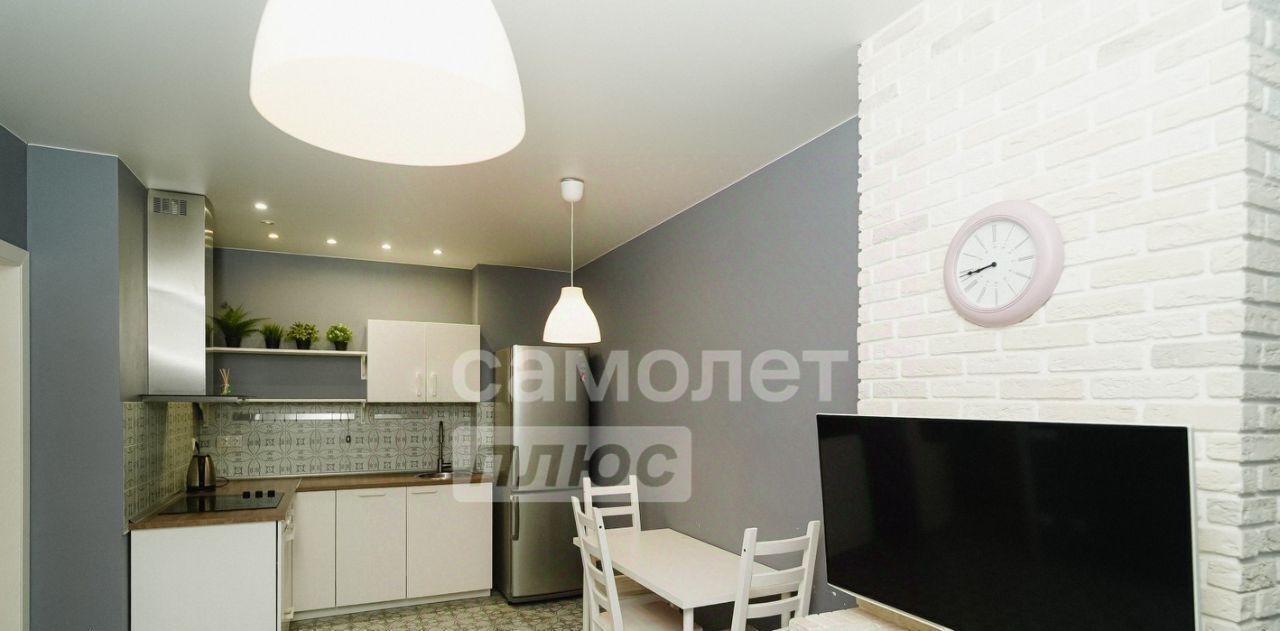 квартира г Омск р-н Кировский ул Ватутина 18 фото 3
